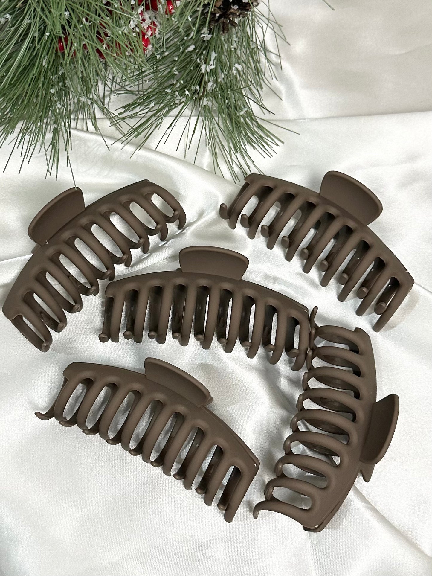 Chocolate spiral claw